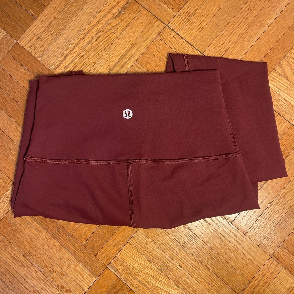 NEVER WORN LuLu Lemon Wunder Train High-Rise Leggings